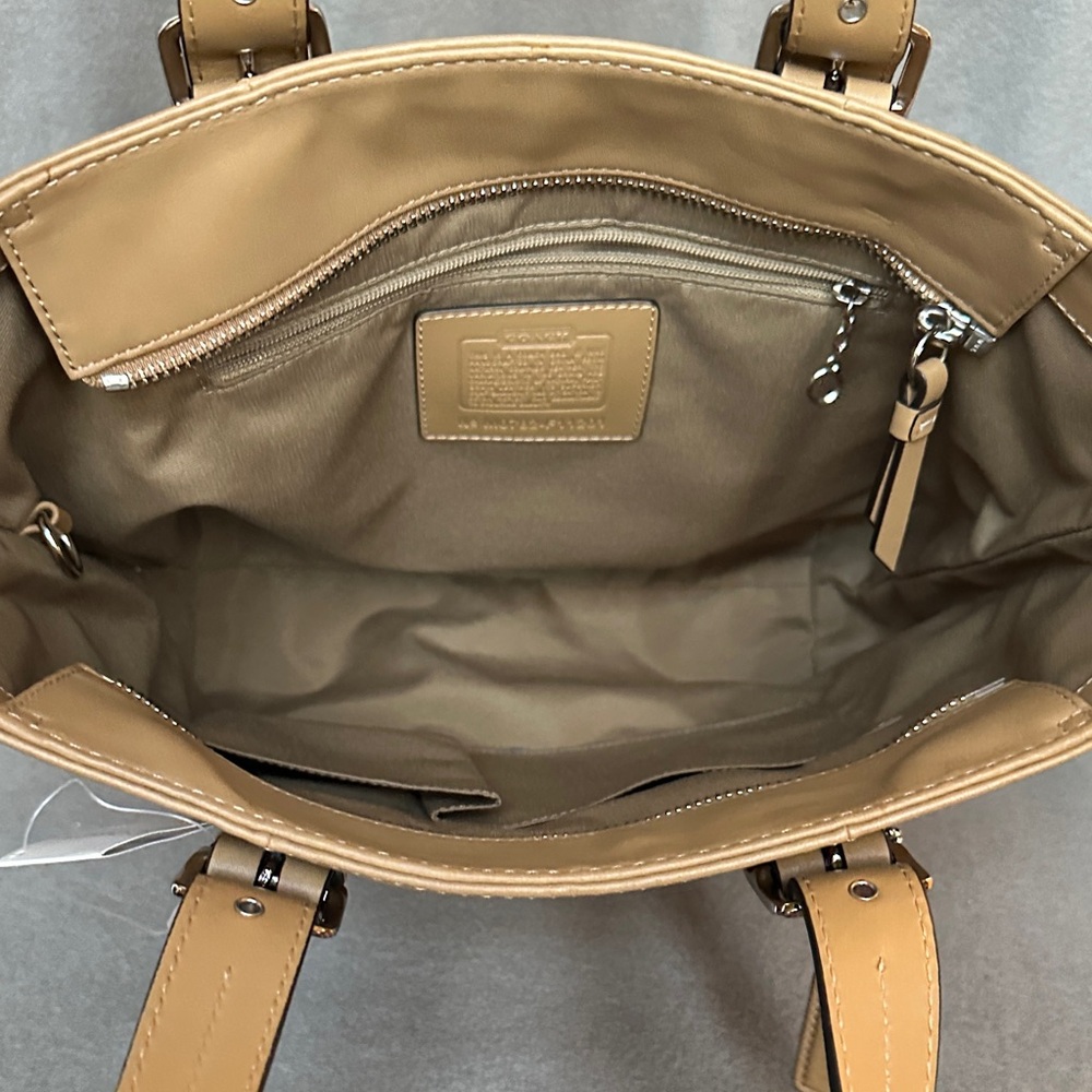 Coach F11201 Camel Tan Leather Shoulder Bag HML Lunch Tote New with Tags - Picture 8 of 16